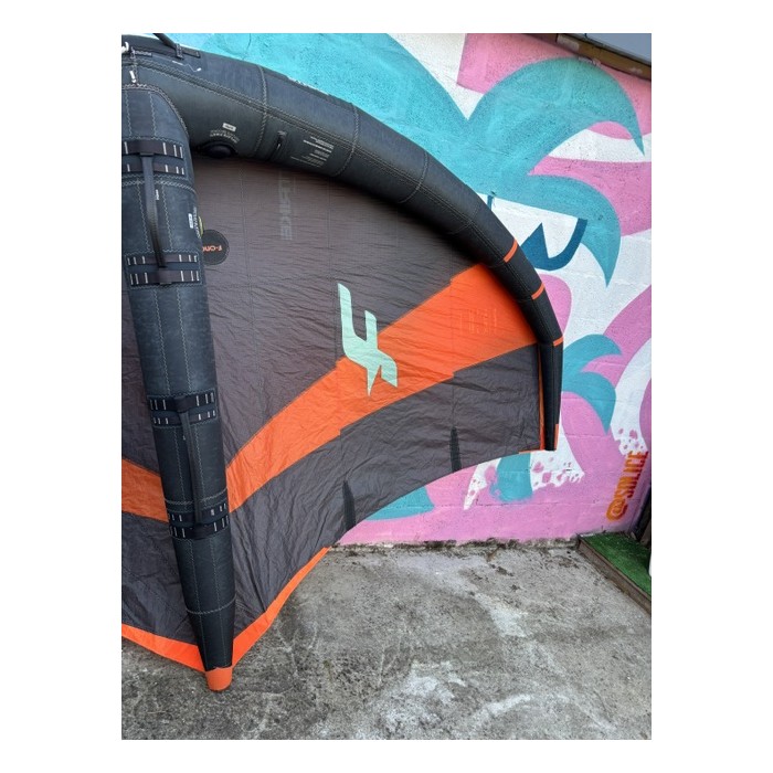 F-ONE Strike V4 5.5m² - Occasion